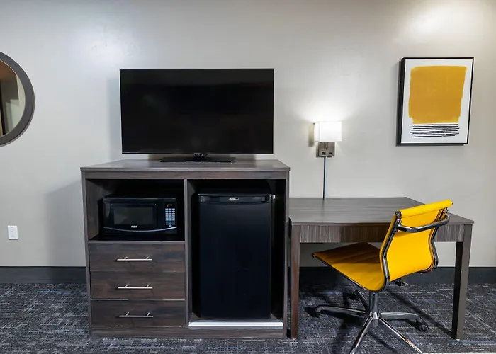 Hotel J Green Bay